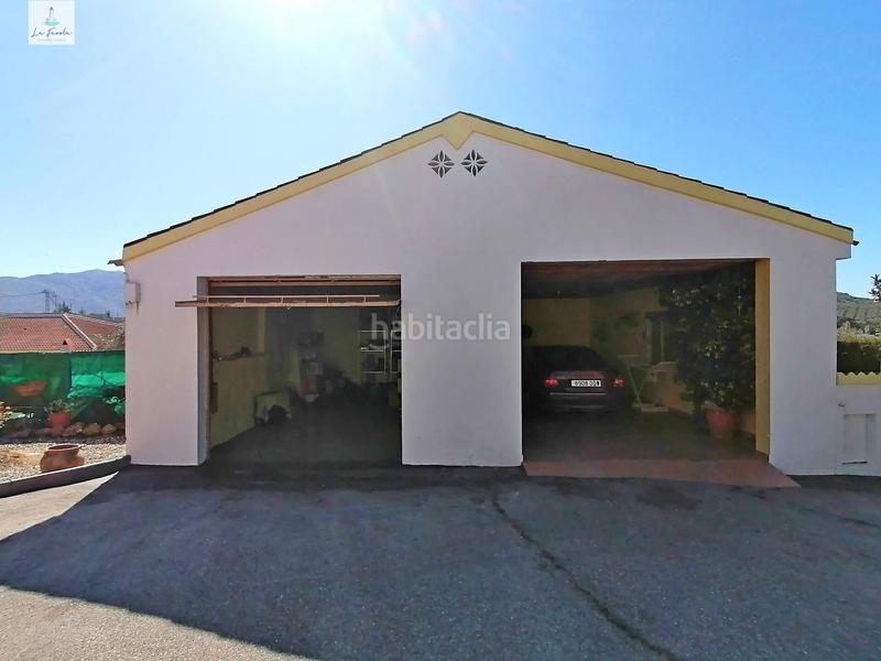 Foto 21defad4-8449-4494-b542-cf194e588494. Casa amb calefacció aparcament a Loja