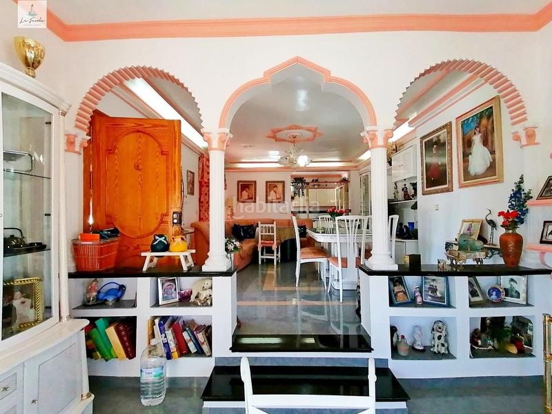 Foto 54901299-cd6d-40c3-9f12-be620b14cc1a. Casa amb calefacció aparcament a Loja