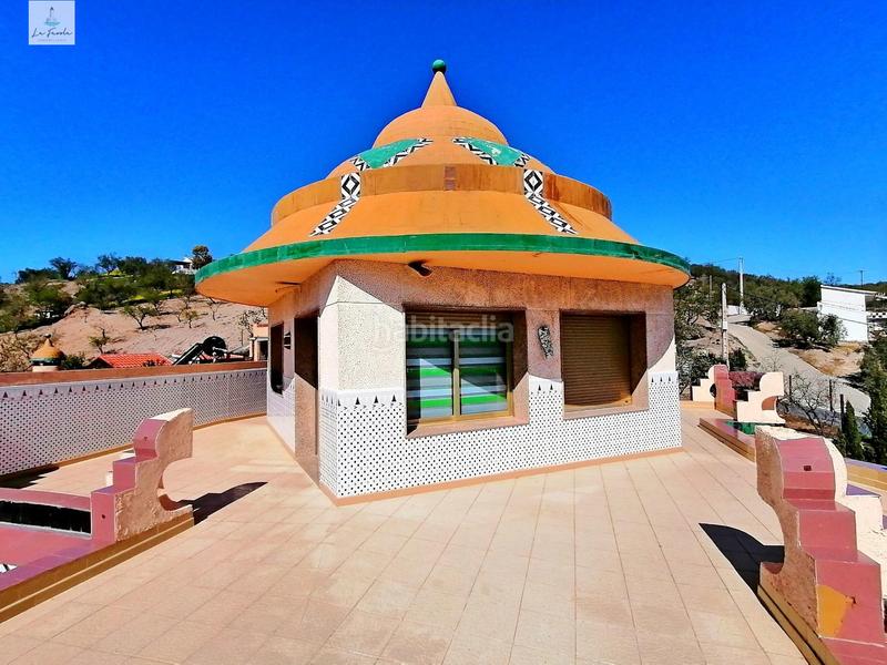 Foto 6d6a325d-cfe8-49ec-85fe-56bc681f5b1a. Casa amb calefacció aparcament a Loja