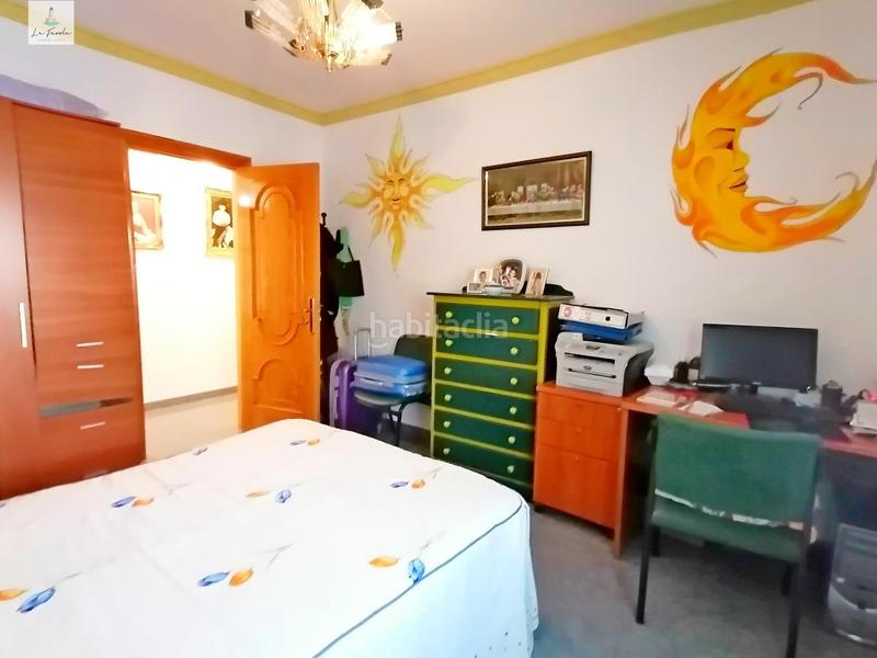 Foto 6ffedd51-6772-4a94-ad9f-47da3c0a94cd. Casa amb calefacció aparcament a Loja