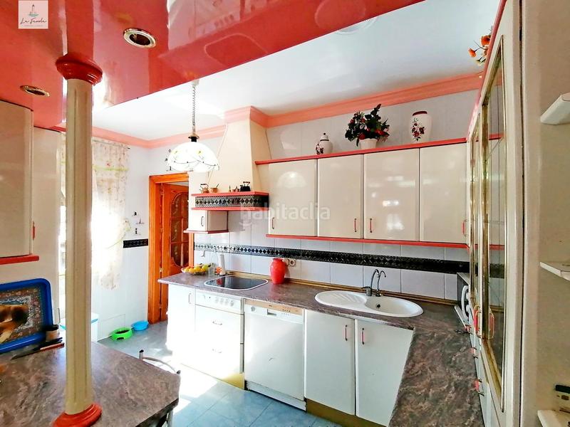 Foto aab6fabb-2723-4537-89e1-d7214b49eb8e. Casa amb calefacció aparcament a Loja