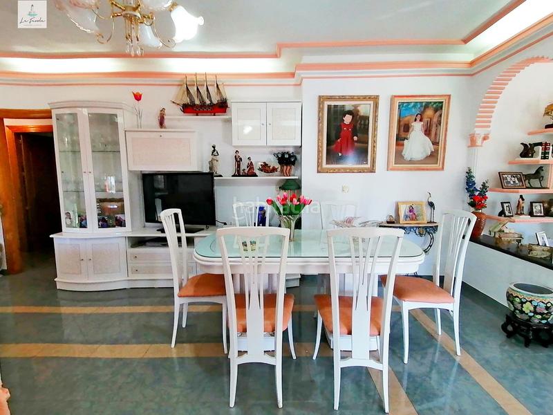 Foto dc2ce462-7286-47fb-af7c-95d1edbcc5a9. Casa amb calefacció aparcament a Loja