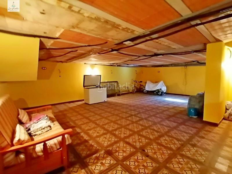 Foto ef1d80c7-627f-4e22-a2dd-087f329873f6. Casa adosada casa estilo rustica de 5 dormitorios en Archidona