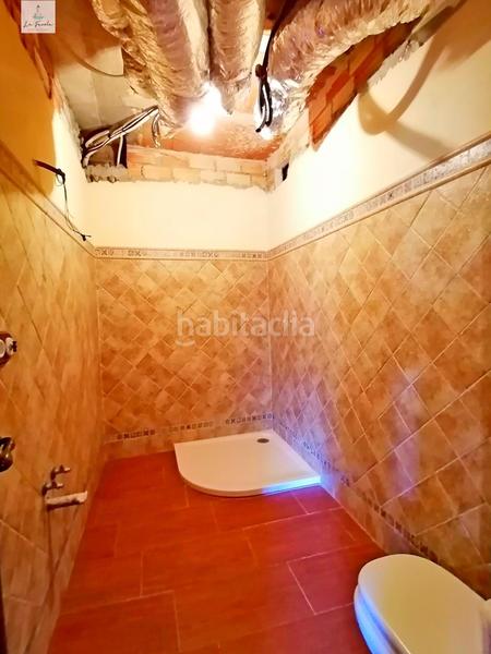 Foto f321dd56-93e9-4202-97aa-da77e68a3238. Casa adosada casa estilo rustica de 5 dormitorios en Archidona