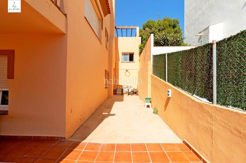 Foto 1cdf5dbf-67d4-4ed8-a3b9-6668dbe9eaf7. Casa amb aparcament piscina a Limonar Málaga