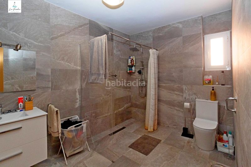 Foto 91d78609-1613-4519-85c8-621228ec8b05. Casa amb aparcament piscina a Limonar Málaga