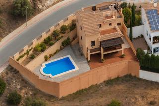 Casa en Limonar. Exclusivo chalet con encanto en el limonar alto malaga