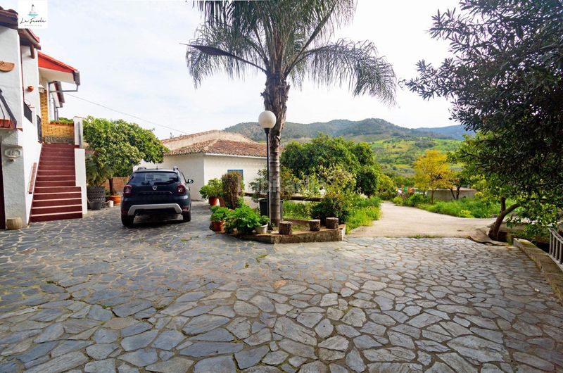 Foto 827a9464-4add-41f2-a11c-887bc71775f3. Casa amb aparcament a Carratraca