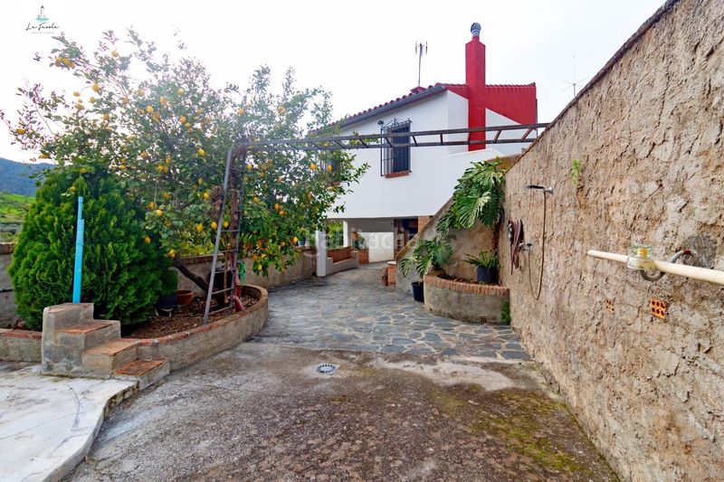 Foto ae4ffacc-3c67-4b5a-9a3b-9fb5d81c81f8. Casa amb aparcament a Carratraca