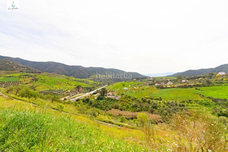 Foto f4d941ac-936e-4e23-af77-79b6d3193cfd. Casa amb aparcament a Carratraca