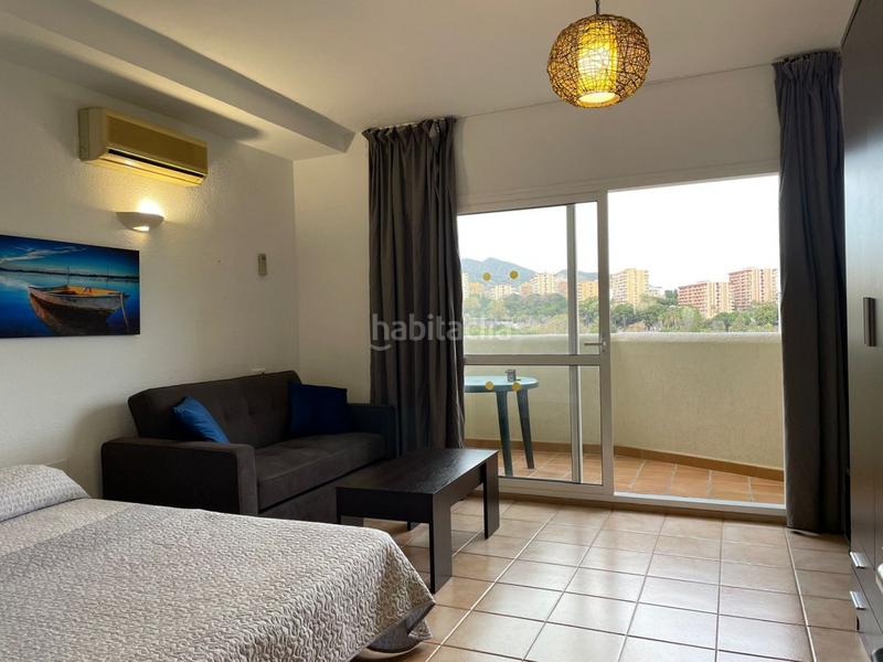 Foto f2618a4c-9aad-44c3-9c6b-a4b15eedd776. Location studio avec piscine dans Parque de la Paloma Benalmádena