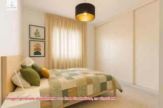 Appartement à Los Castillejos - La Trinidad. Piso alegre y luminoso en calle martinez de la rosa