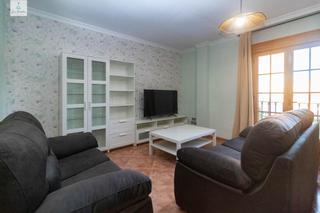 Location Appartement à Archidona. Elegante piso de 4 dormitorios en el corazón de archidona