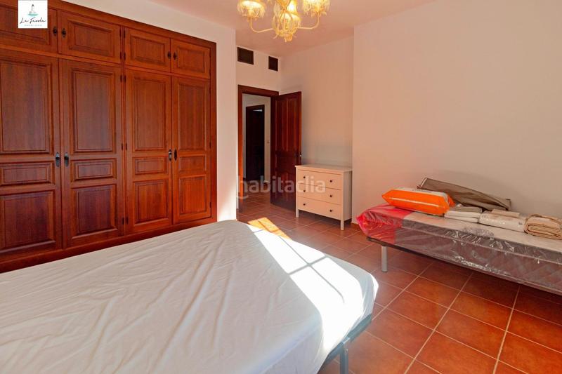 Foto 3baa6c12-68be-48a6-a668-569dd1583601. Alquiler casa adosada chalet adosado en alquiler en Archidona