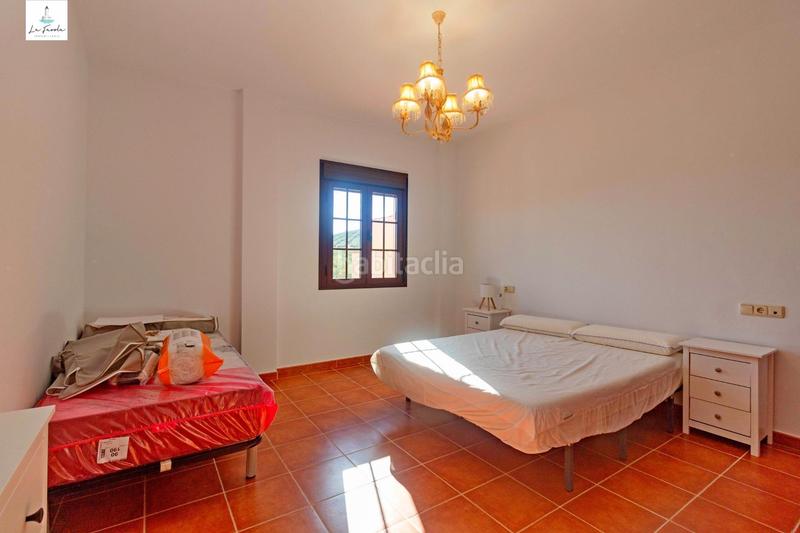 Foto 797e39b8-4264-49ab-b20c-4e0e4b3a5d1c. Alquiler casa adosada chalet adosado en alquiler en Archidona