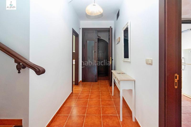 Foto b3a729b5-0c5e-474b-8a4c-3be8e85096c1. Alquiler casa adosada chalet adosado en alquiler en Archidona