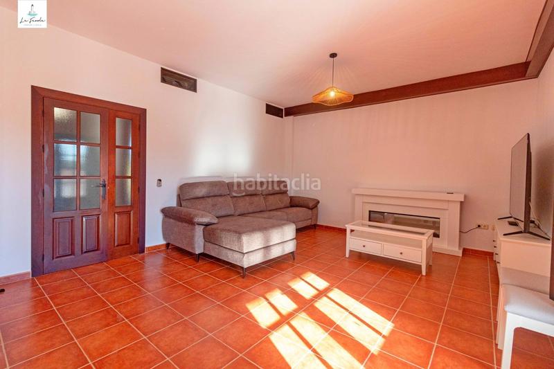 Foto f7266076-bad8-47d3-9cb2-f73e202d627c. Alquiler casa adosada chalet adosado en alquiler en Archidona