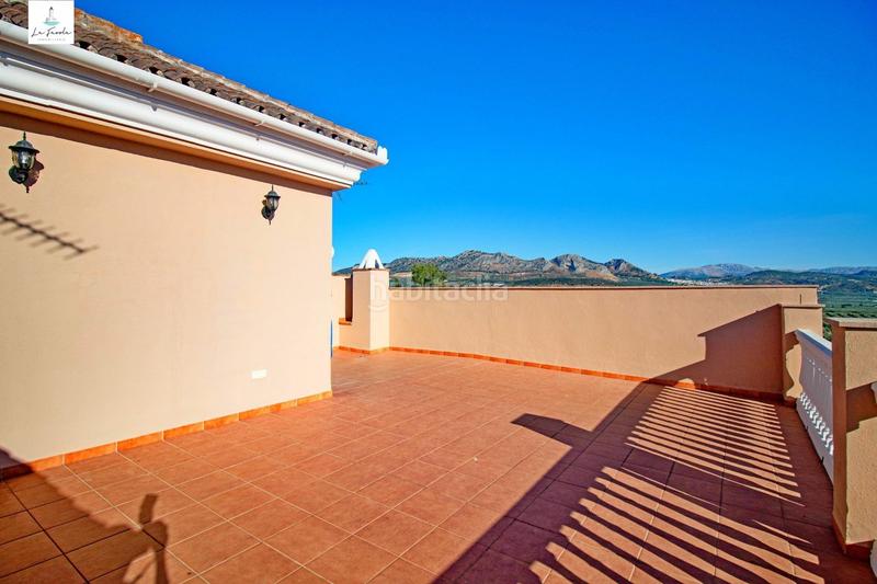 Foto f74f3c5b-b6f2-4137-99c5-bc2dcfa2de05. Alquiler casa adosada chalet adosado en alquiler en Archidona