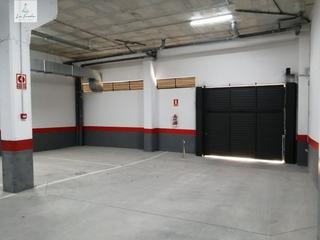 Aparcament cotxe a Avenida jorge luis borges 16. Plaza de parking en avenida jorge luis borges teatinos