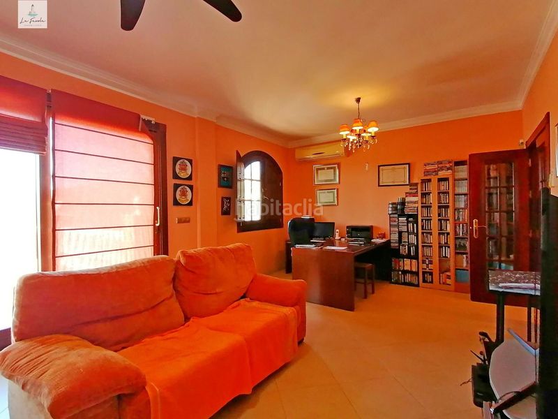 Foto 1b8682b8-d209-4e18-97f9-e041ff59a2e9. Xalet amb aparcament piscina a Archidona