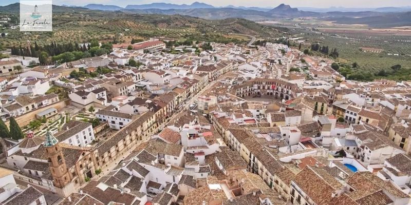 Foto d34ba335-cf72-4e98-96fa-16172864cfe4. Xalet amb aparcament piscina a Archidona