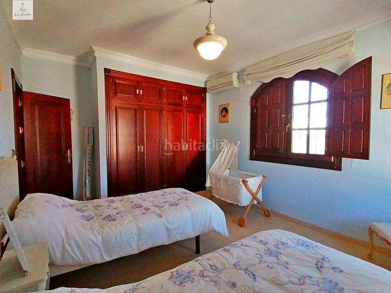 Foto e0785285-1ef2-4776-b3a1-001b21133717. Xalet amb aparcament piscina a Archidona