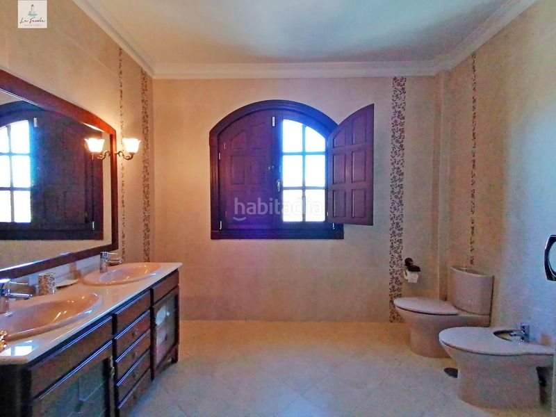 Foto e96c4ccc-283b-44f8-8023-dfdd90fa811b. Xalet amb aparcament piscina a Archidona