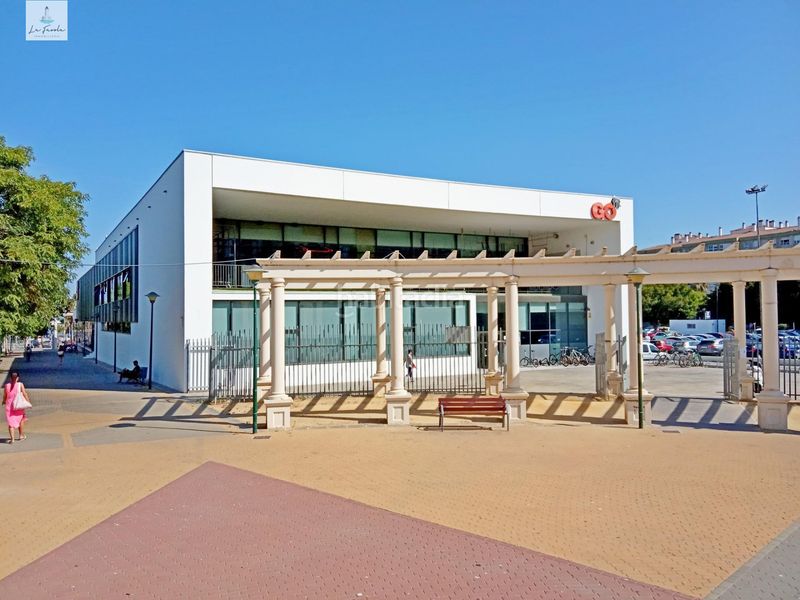 Foto c0b2e6a9-30fc-41d1-b7b1-7b041a389f39. Rent flat in Parque Ayala - Jardín de la Abadía - Huelín Málaga