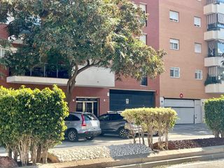Lloguer Aparcament cotxe  Calle concha lagos 3. Amplia plaza de garaje en parque litoral