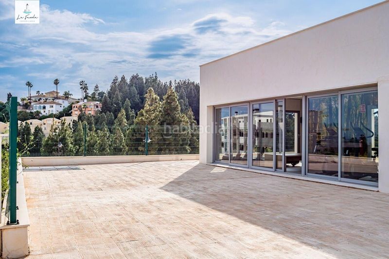 Foto 47c4ce6d-a06b-4b71-a3d5-43d205293440. Apartament amb aparcament piscina a El Faro de Calaburra - Chaparral Mijas