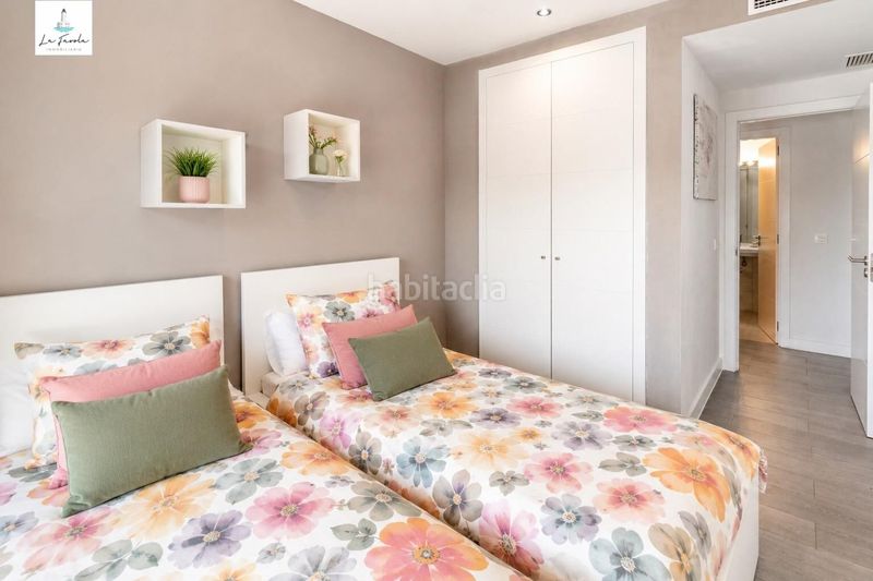 Foto 750806a6-bd95-4758-a6eb-dfff822f5478. Apartament amb aparcament piscina a El Faro de Calaburra - Chaparral Mijas