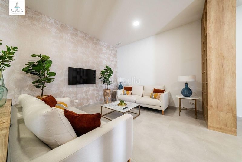 Foto 89975a2e-7e59-4106-83e8-6ffef82c9845. Apartament amb aparcament piscina a El Faro de Calaburra - Chaparral Mijas