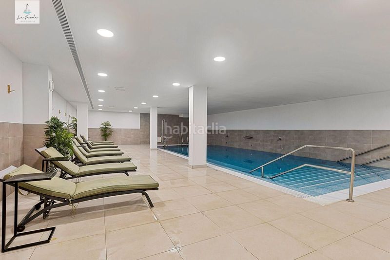 Foto 991d2406-2a06-4a08-b144-9fe0f9a41973. Apartament amb aparcament piscina a El Faro de Calaburra - Chaparral Mijas