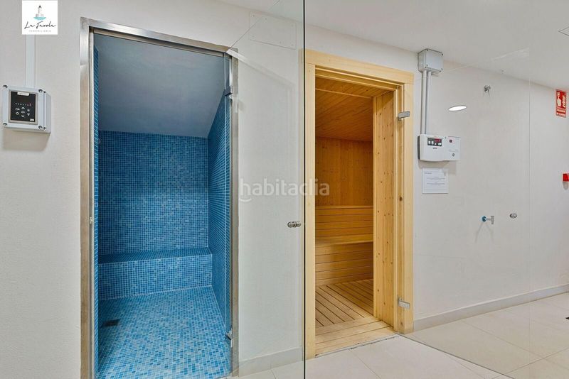 Foto ab341917-c1df-4352-9445-88c9f0b8251b. Apartament amb aparcament piscina a El Faro de Calaburra - Chaparral Mijas