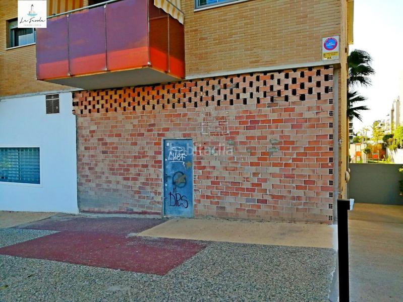 Foto 6bdcbb6f-153d-4e53-bf7e-405a54e42102. Lloguer local comercial a calle maria casares 3 a Málaga