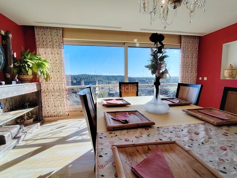 Foto 0d5e6341-c549-4448-9ec7-340d4b39d0ef. Chalet mit kamin heizung parking pool in Batres