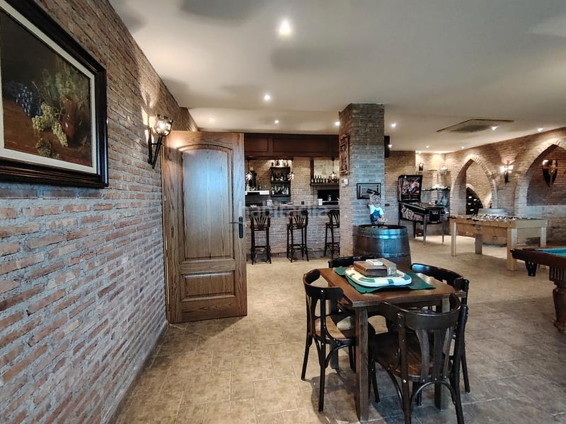 Foto 2a412e0f-1da5-4c10-a5b7-ee8cef9e9a45. Chalet mit kamin heizung parking pool in Batres