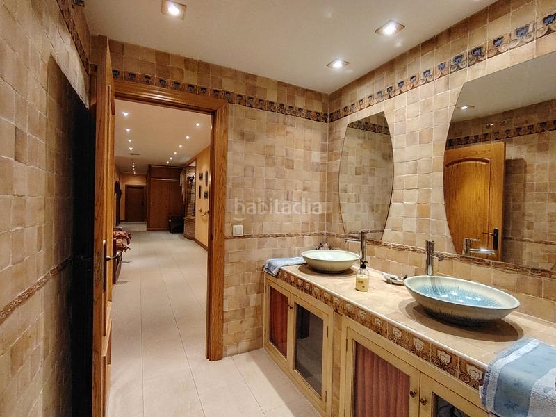 Foto 67e615f9-3725-4d26-bcee-43f6d7c3a013. Chalet mit kamin heizung parking pool in Batres