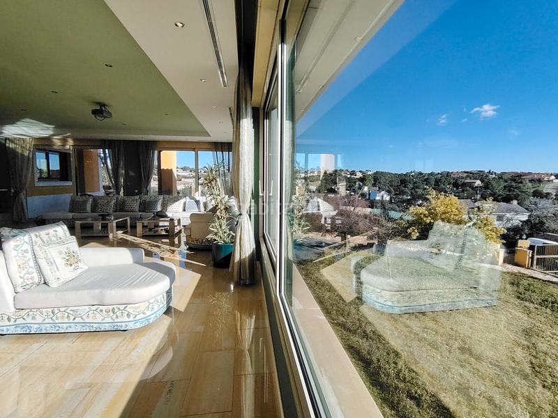 Foto 700beaf3-8c19-40b5-a40e-c31f01271c39. Chalet mit kamin heizung parking pool in Batres