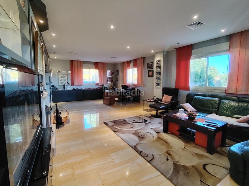 Foto 7dcb7d90-bebe-443f-bd55-4dddcf1c0d7d. Chalet mit kamin heizung parking pool in Batres