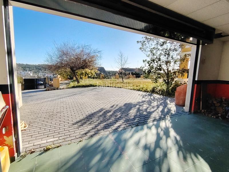 Foto 880b5f45-f55c-4370-ba13-6e5bc054c9c8. Chalet mit kamin heizung parking pool in Batres