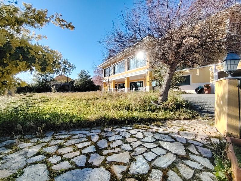 Foto a1550af5-b678-4b32-a922-e36bcd347f63. Chalet mit kamin heizung parking pool in Batres