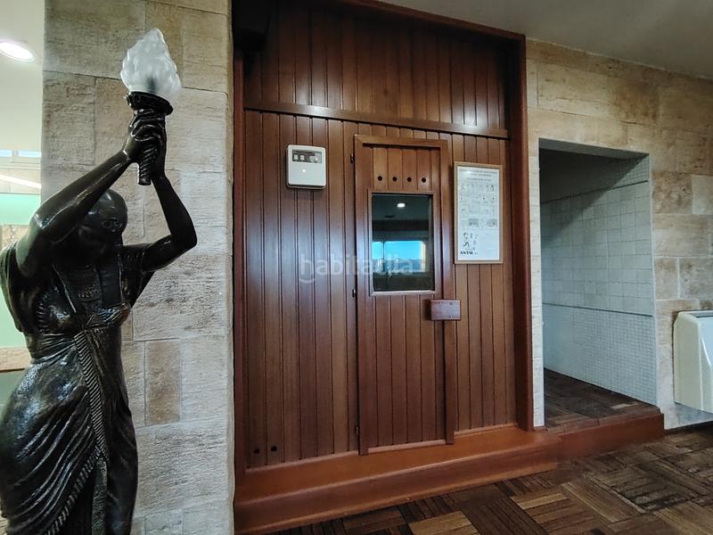 Foto a3434584-d677-400e-8a60-44fd1f090e26. Chalet mit kamin heizung parking pool in Batres