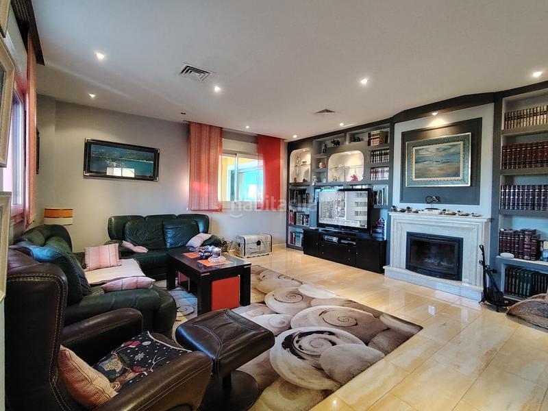 Foto d881a293-e1ed-4bc2-ad0b-07fd1927fb3d. Chalet mit kamin heizung parking pool in Batres