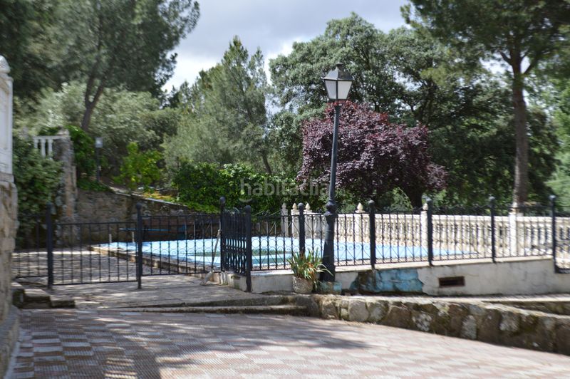 Foto ccf028b5-58fb-4180-a3b3-1d036c45d2a4. Xalet amb xemeneia calefacció aparcament piscina a Batres