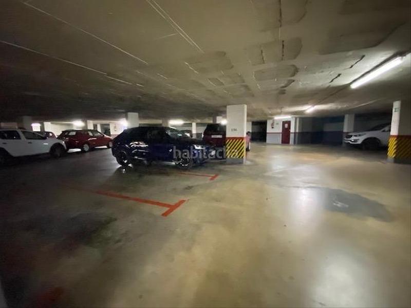 Foto f3af88ce-bded-441d-a6c2-6f3b6827a839. Posto auto in Centre Sabadell