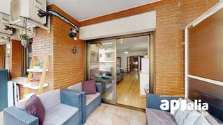 Appartement à Centre-Eixample-Can Llobet. Exclusivo en el corazón de barberà del vallès! piso reformado de