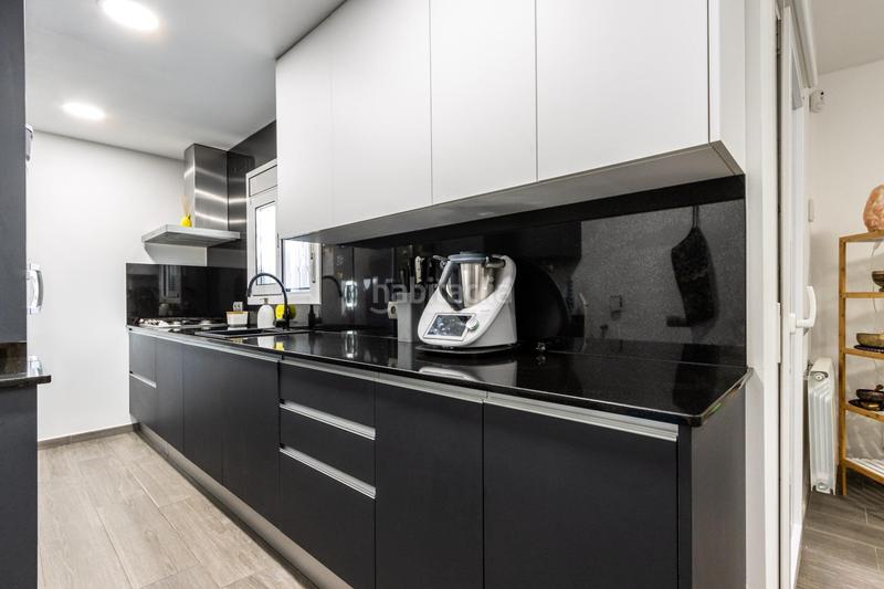 Foto 266f2b34-2dbe-45ae-a6b3-0c2d14fe69ab. Casa con riscaldamento parcheggio in Can Puiggener Sabadell