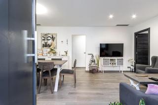 Casa a Can Puiggener. Espectacular casa en ctra de prats, frente mossos descuadra