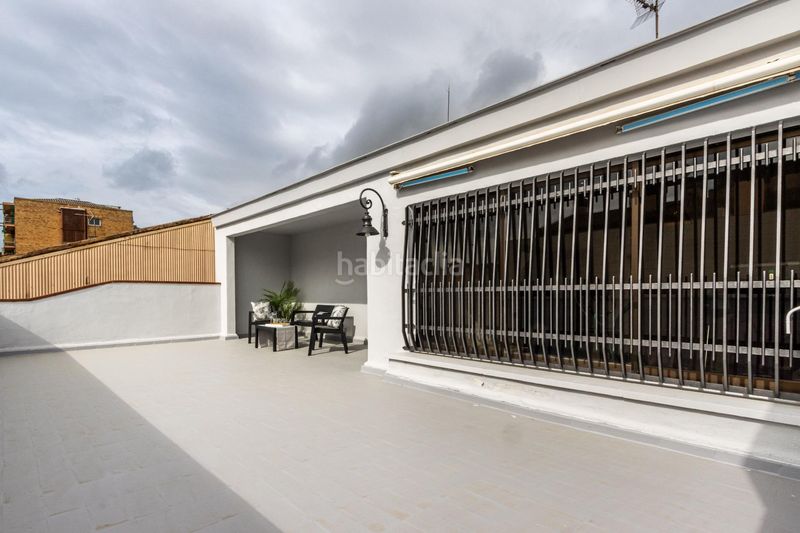 Foto 71ce840a-2f48-42b4-87e0-96695af8a027. Casa amb aparcament piscina a Eixample Sabadell